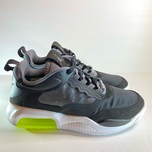 NEW JORDAN MAX 200 BLACK VOLT